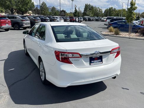 Used 2014 Toyota Camry XLE w/ Leather Package FWD image 15