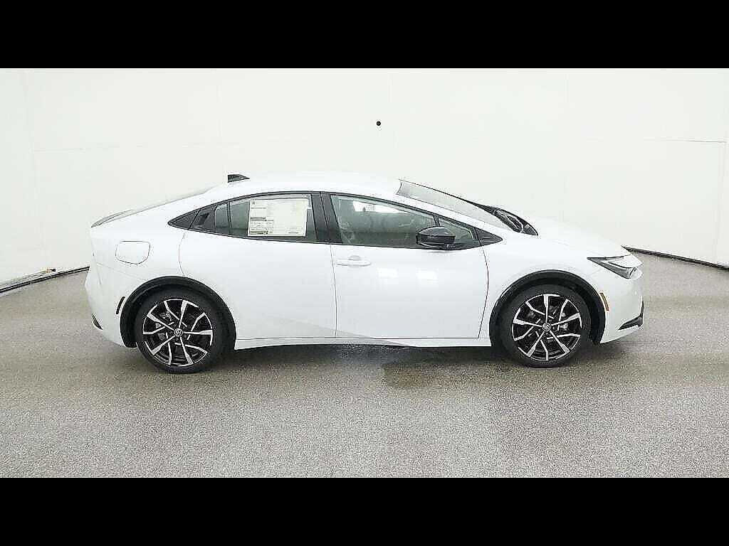 New 2026 Toyota Prius Plug-In Hybrid FWD image 89