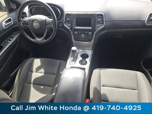 Used 2020 Jeep Grand Cherokee Laredo w/ Security & Convenience Group AWD/4WD image 21