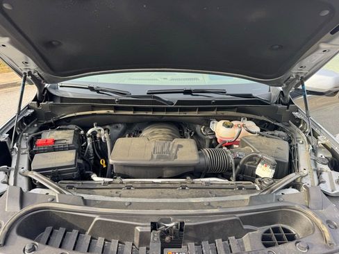 Used 2024 GMC Yukon Denali w/ Advanced Technology Package image 19