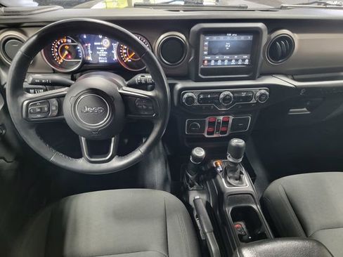 Used 2018 Jeep Wrangler Unlimited Sport S AWD/4WD image 28