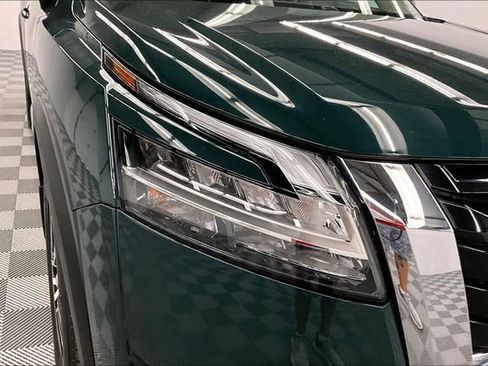 Used 2023 Nissan Pathfinder Platinum w/ Cargo Package AWD/4WD image 36