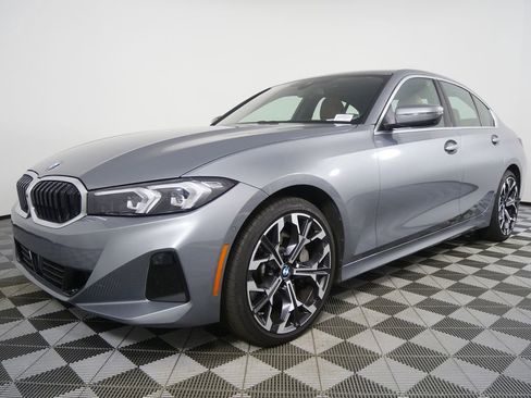 Certified 2025 BMW 330i Sedan image 8