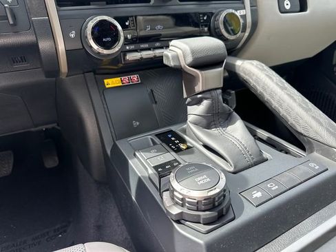 New 2026 Toyota Tacoma Limited AWD/4WD image 23
