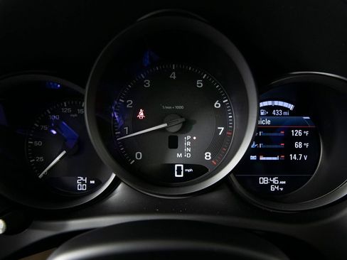 New 2026 Porsche Macan AWD/4WD image 23