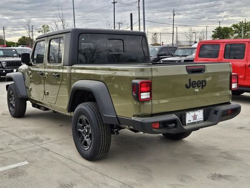 New 2026 Jeep Gladiator Sport image 3