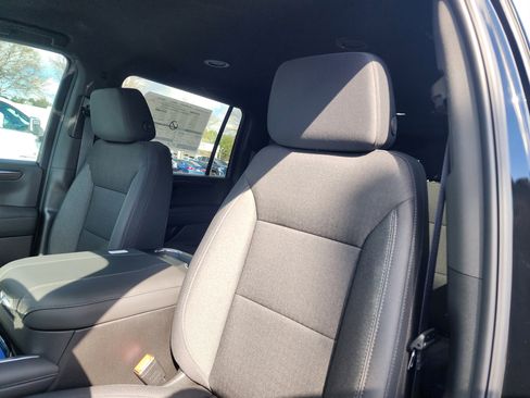 New 2026 Chevrolet Suburban LS image 21