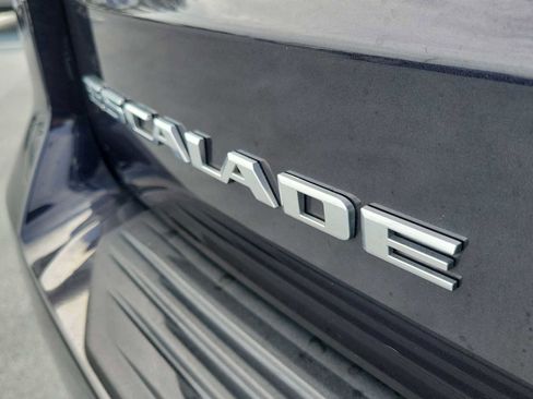 Used 2023 Cadillac Escalade ESV Premium Luxury w/ Performance Package RWD image 11