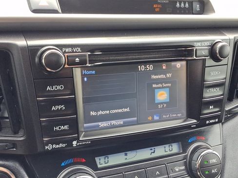 Used 2018 Toyota RAV4 XLE image 16