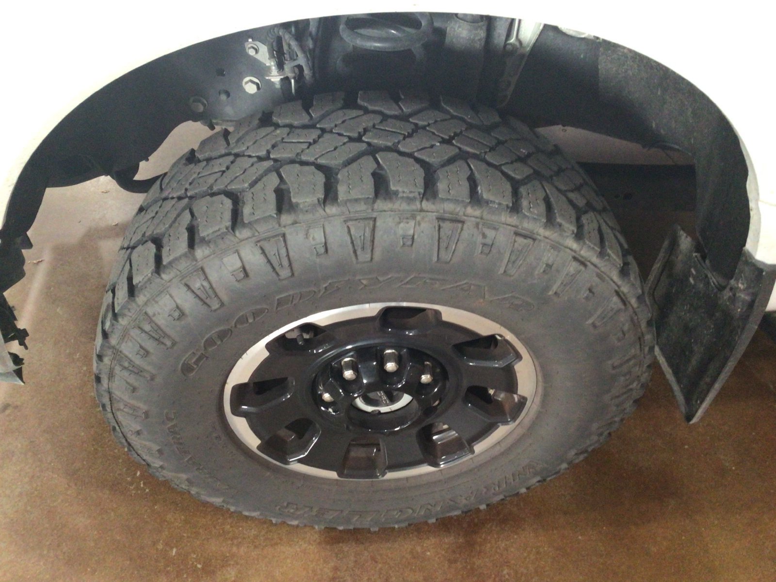 Used 2025 Ford F350 XLT w/ Tremor Off-Road Package AWD/4WD image 3