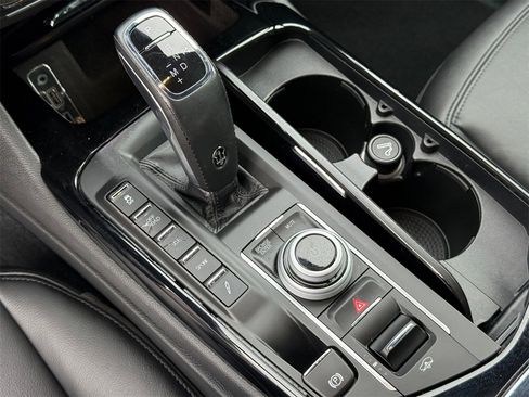 Certified 2023 Maserati Levante GT image 23