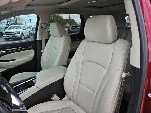 Used 2023 Buick Enclave Premium w/ Experience Buick Package FWD image 11