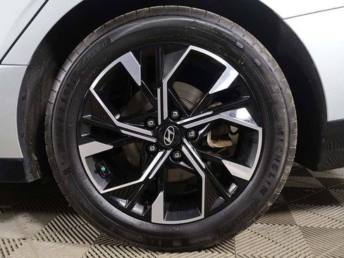 Certified 2024 Hyundai Sonata SEL FWD image 18