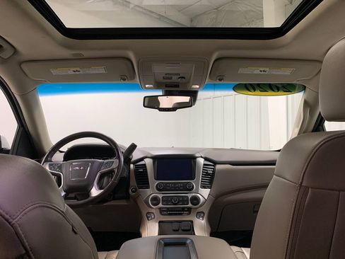Used 2020 GMC Yukon XL SLT w/ Open Road Package AWD/4WD image 24