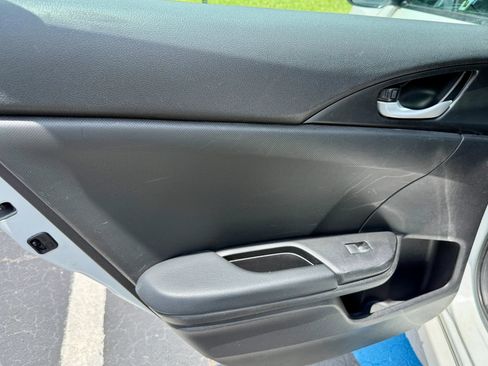 Used 2021 Honda Civic Sport image 27