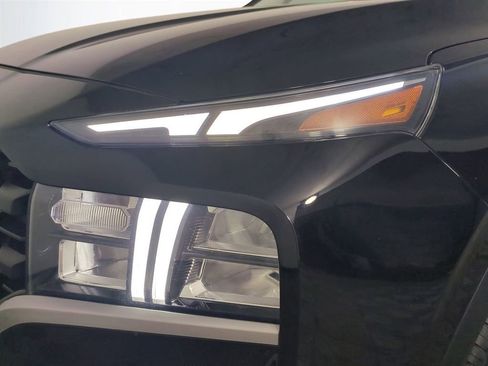 Used 2023 Hyundai Santa Fe SEL image 10