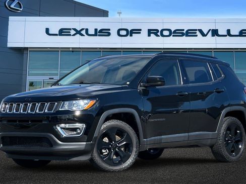 Used 2021 Jeep Compass Latitude w/ Sun and Sound Group AWD/4WD image 1