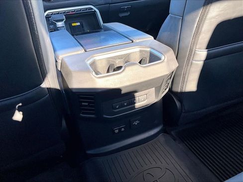 Used 2024 Toyota Tundra Platinum image 32