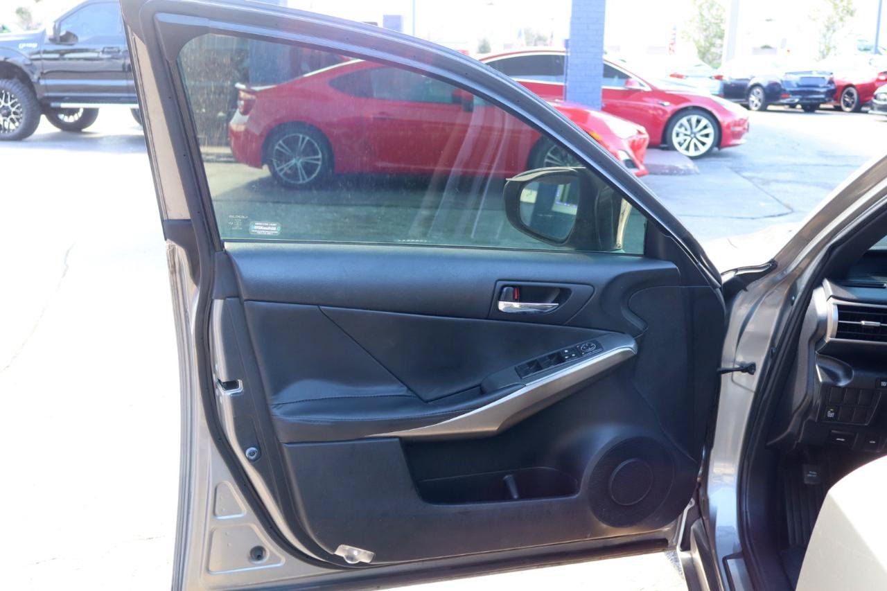 Used 2016 Lexus IS 200t w/ F Sport Package RWD image 13
