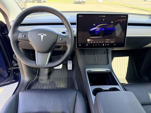 Used 2022 Tesla Model Y Performance image 2