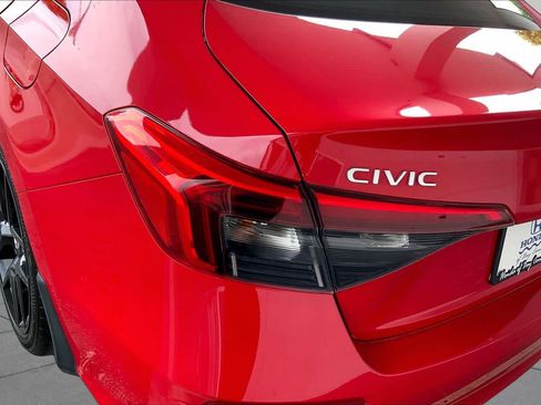 Used 2023 Honda Civic Sport image 28
