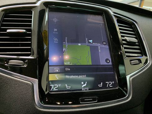 Used 2016 Volvo XC90 T6 Momentum w/ Momentum Plus Package AWD/4WD image 20