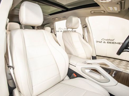 Used 2023 Mercedes-Benz GLS 450 4MATIC image 22