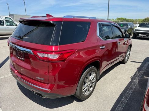 Used 2018 Chevrolet Traverse Premier image 4