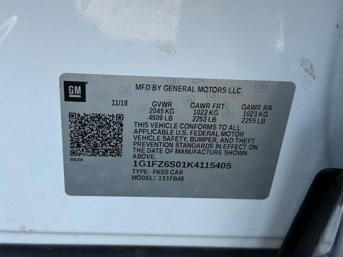 Used 2019 Chevrolet Bolt Premier w/ Infotainment Package image 17