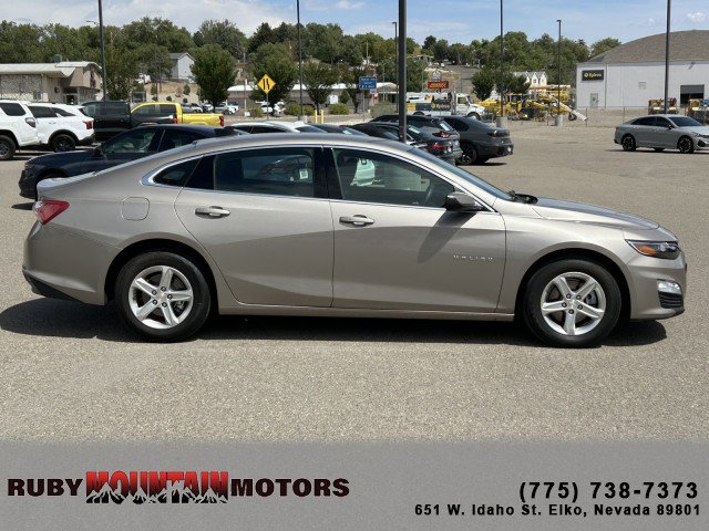 Used 2022 Chevrolet Malibu LT FWD image 8