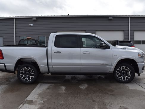 New 2026 RAM 1500 Laramie w/ Laramie Preferred Package AWD/4WD image 4