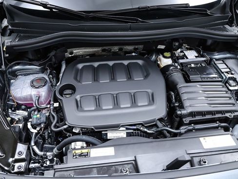 New 2026 Volkswagen Tiguan SE R-Line image 28