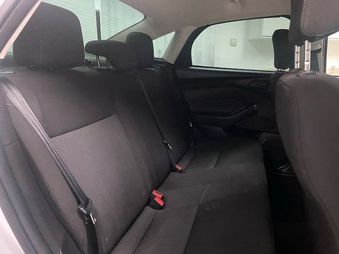 Used 2018 Ford Focus S image 12