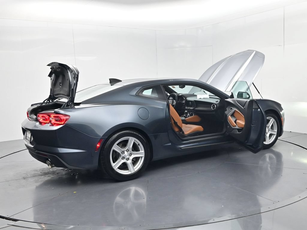 Used 2020 Chevrolet Camaro LT w/ Technology Package RWD image 57