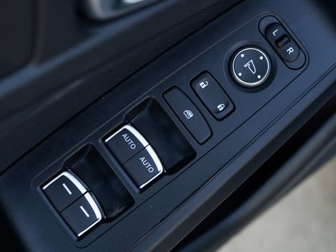 Certified 2025 Honda Civic Sport image 37