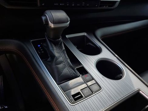 Used 2022 Toyota Sienna XSE image 22