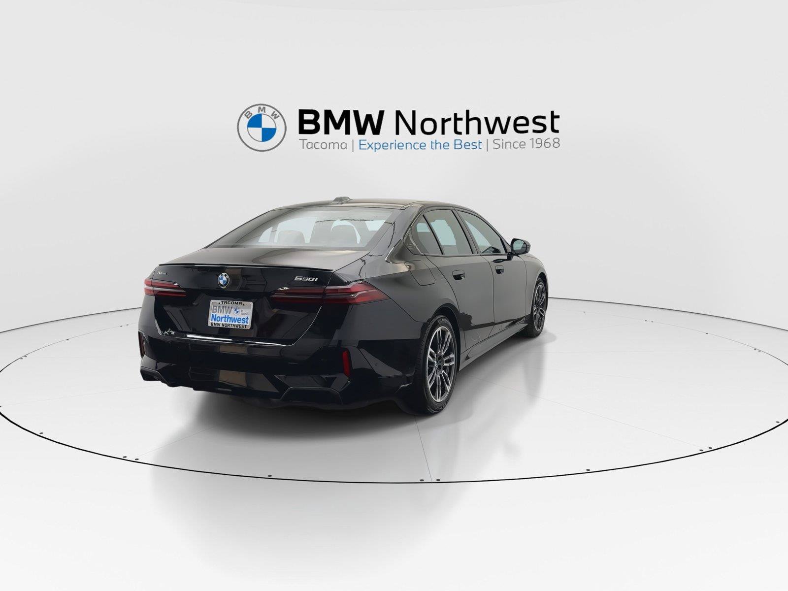 New 2027 BMW 530i xDrive w/ M Sport Package AWD/4WD image 3