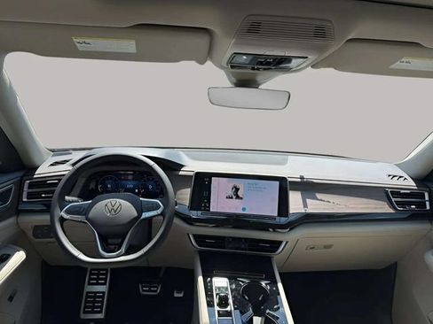 New 2026 Volkswagen Atlas SEL Premium R-Line AWD/4WD image 8