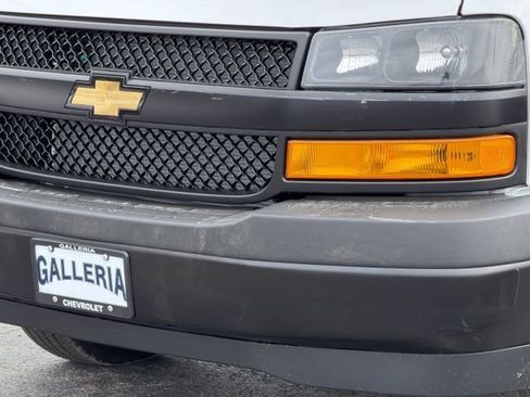 New 2026 Chevrolet Express 2500 w/ Driver Convenience Package image 7