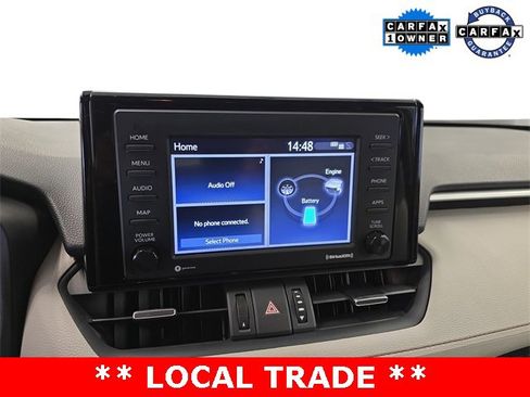 Used 2021 Toyota RAV4 XLE Premium image 9