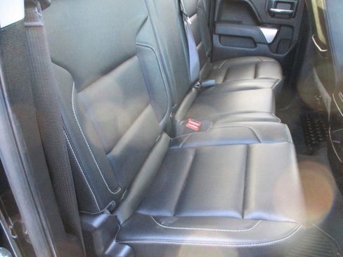 Used 2016 Chevrolet Silverado 2500 LTZ w/ LTZ Plus Package image 23