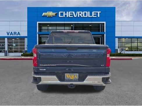 Used 2022 Chevrolet Silverado 1500 LT RWD image 4