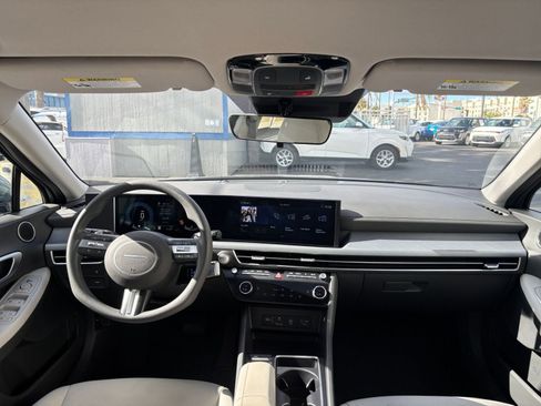 Used 2025 Hyundai Sonata SEL FWD image 33