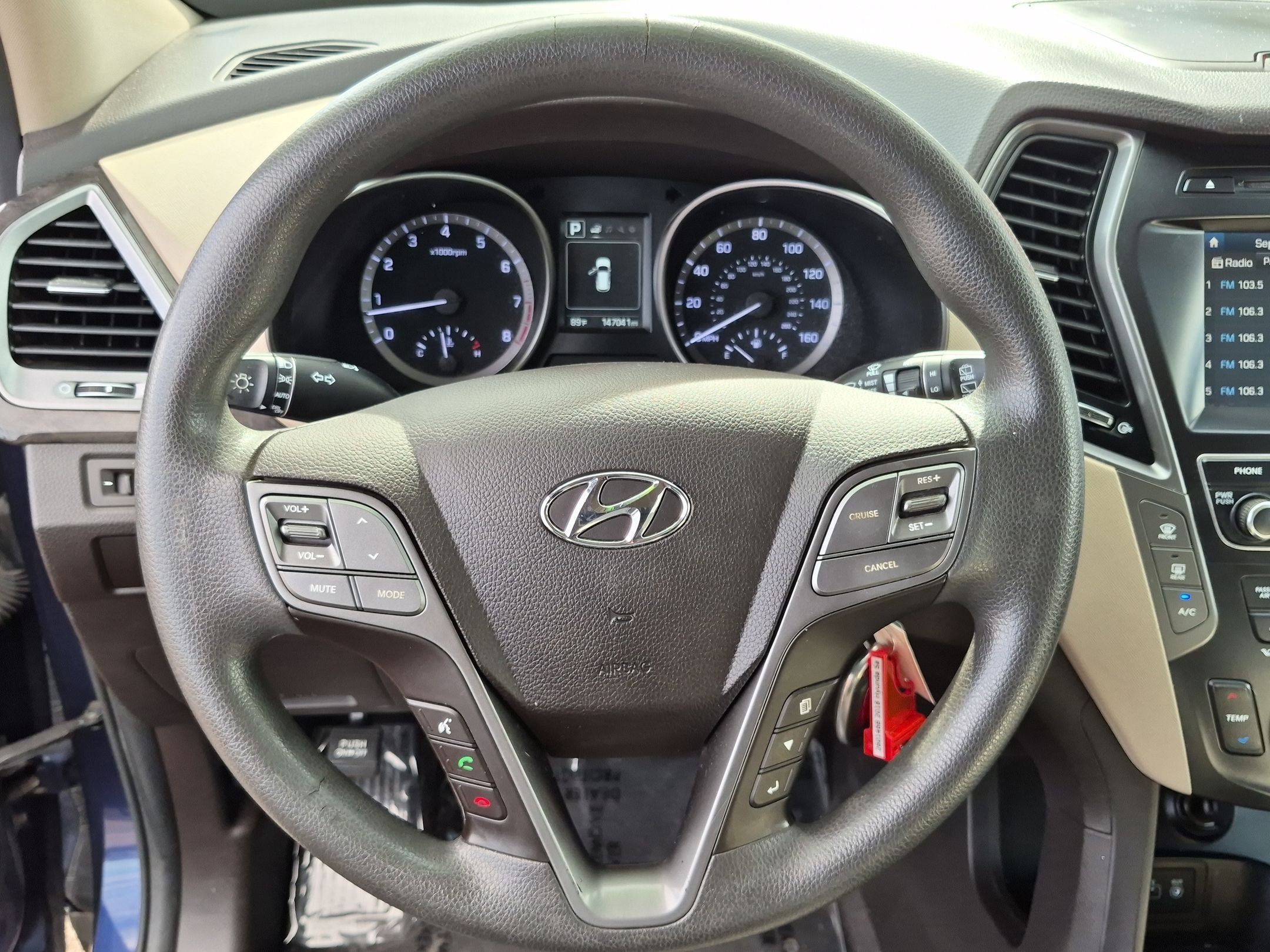 Used 2018 Hyundai Santa Fe SE FWD image 14