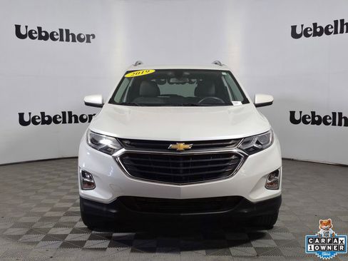 Used 2019 Chevrolet Equinox LT FWD image 2