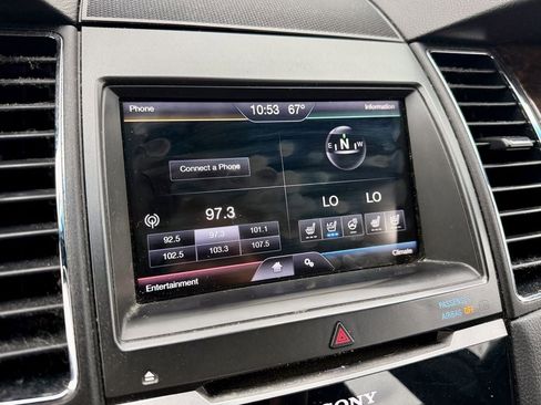 Used 2014 Ford Taurus Limited w/ Equipment Group 301A FWD image 23