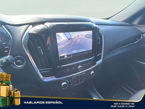 Used 2023 Chevrolet Traverse LT image 18