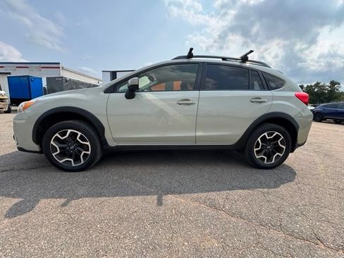 Used 2016 Subaru Crosstrek 2.0i Premium AWD/4WD image 4
