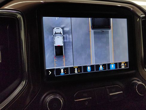 Used 2021 Chevrolet Silverado 2500 High Country w/ Z71 Off-Road Package image 19