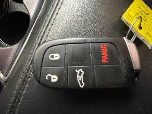 Used 2018 Dodge Challenger R/T RWD image 29